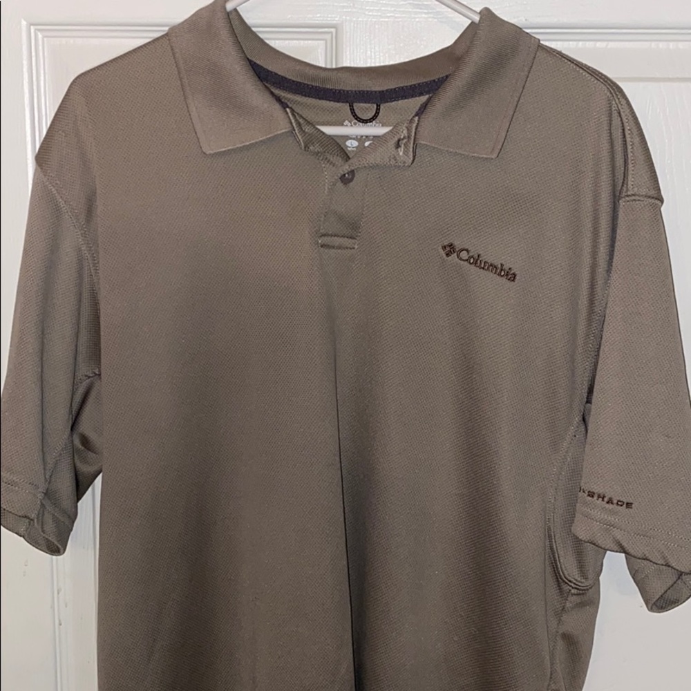 Columbia collar t-shirt